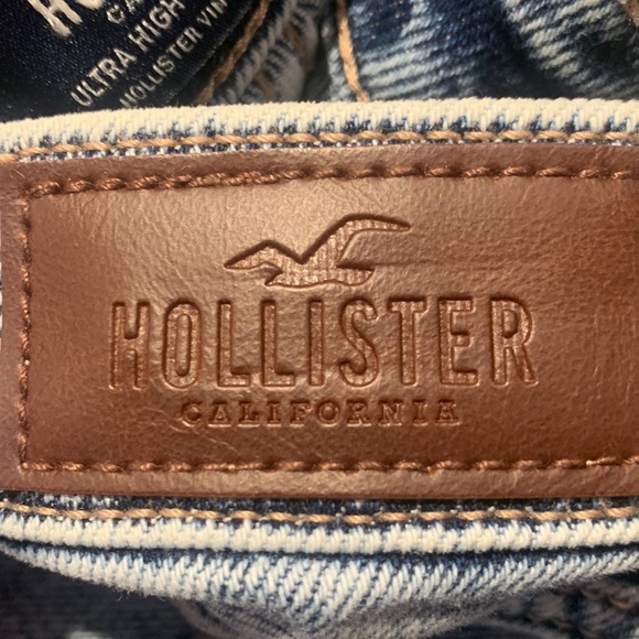 Hollister Ultra High Rise Mom Plaid Patches Distressed Jeans Size 26 - Picture 9 of 13